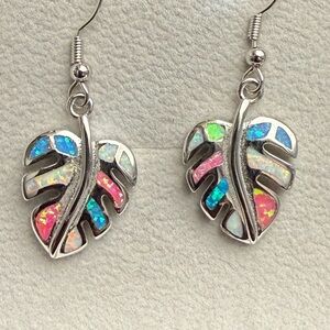 Leaf Earrings with Opal Multicolor Blue, Green, Pink, Iridescent Accents. NWOT